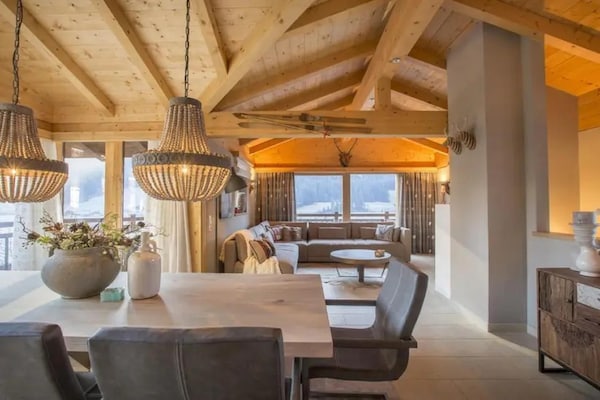 Foto van Familieskichalet met uitzicht - Vakantiehuis in Wald-Königsleiten - DiningRoom