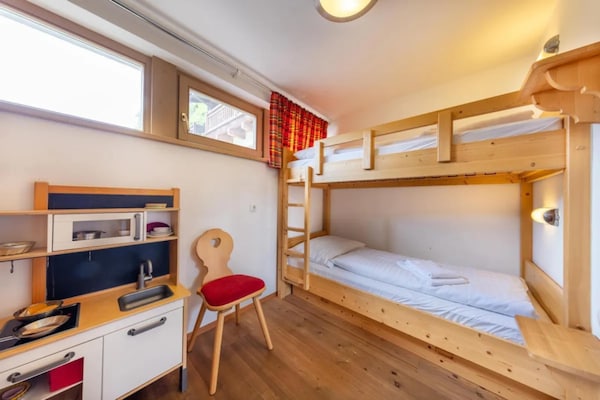 Foto van Schoneben Mountain Family Retreat - Vakantiehuis in Wald-Königsleiten - BedRoom