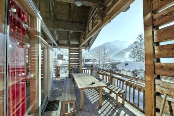 Foto van Schoneben Mountain Family Retreat - Vakantiehuis in Wald-Königsleiten - TerraceBalcony