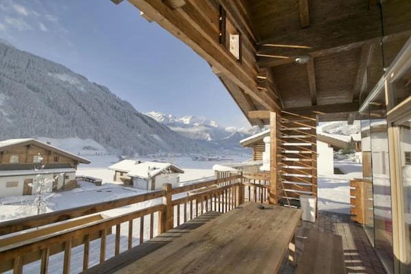 Foto van Schoneben Mountain Family Retreat - Vakantiehuis in Wald-Königsleiten - ViewWinter
