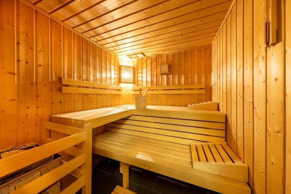 Foto van Schoneben Mountain Family Retreat - Vakantiehuis in Wald-Königsleiten - Wellness