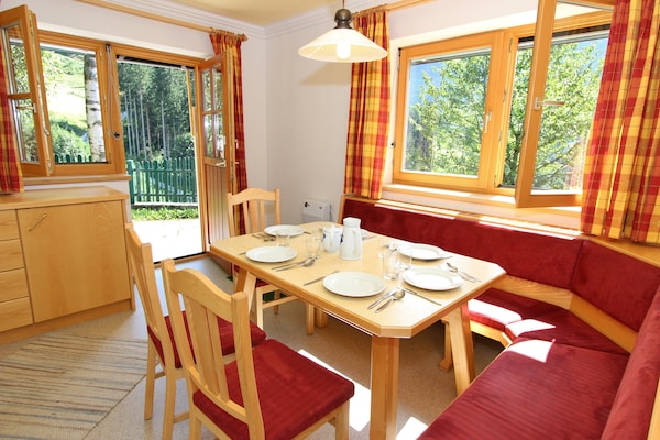 Foto van Comfortabele vakantiewoning in Maria Alm aan de piste - DiningRoom