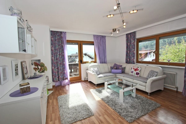 Foto van Appartement in Stumm bij Skigebied - Vakantiehuis in Stumm - LivingRoom