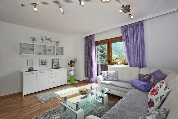 Foto van Appartement in Stumm bij Skigebied - Vakantiehuis in Stumm - LivingRoom