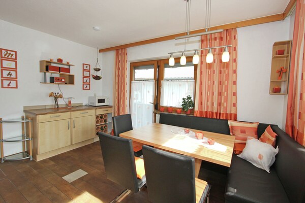 Foto van Appartement in Stumm bij Skigebied - Vakantiehuis in Stumm - DiningRoom