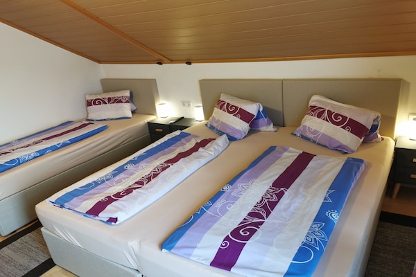 Foto van Appartement in Hippach met Bergzicht - Vakantiehuis in Hippach - BedRoom