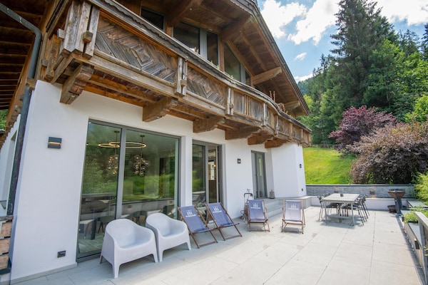 Foto van Exclusief Alpenchalet in Niederau - Vakantiehuis in Wildschönau-Niederau - ExteriorSummer