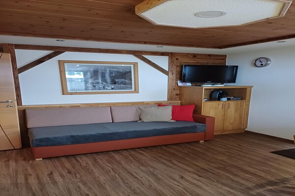 Foto van Appartement in Ski-paradijs bij Loipes - Vakantiehuis in Längenfeld - LivingRoom