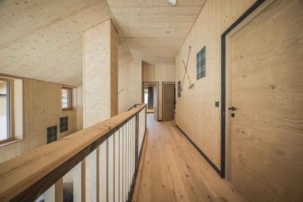 Foto van Luxe chalet in Bichlbach - Vakantiehuis in Bichlbach - Landing