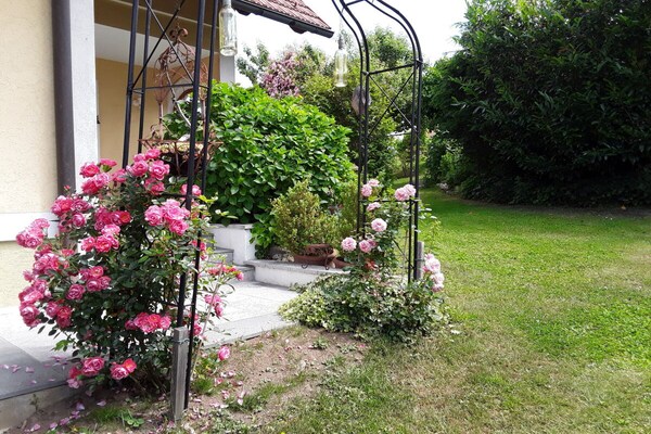 Foto van 1 in het romantische gastenverblijf Annas-Home - Vakantiehuis in Ratsch - Untagged