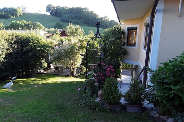 Foto van 1 in het romantische gastenverblijf Annas-Home - Vakantiehuis in Ratsch - Untagged