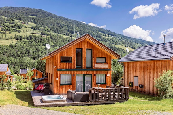 Foto van Luxe chalet met bubbelbad - Vakantiehuis in Sankt Georgen am Kresichberg - ExteriorSummer