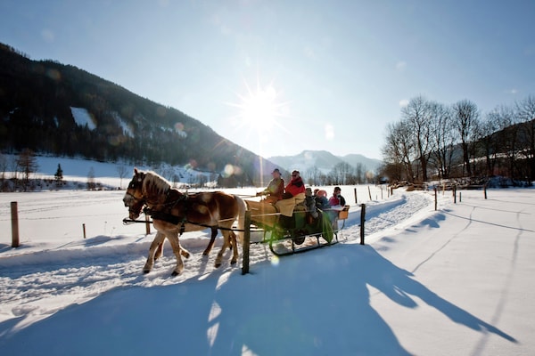 Foto van Luxe chalet met bubbelbad - Vakantiehuis in Sankt Georgen am Kresichberg - AreaWinter5KM