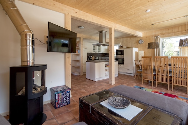 Foto van Groot chalet met swimspa - Vakantiehuis in Sankt Georgen am Kresichberg - LivingRoom
