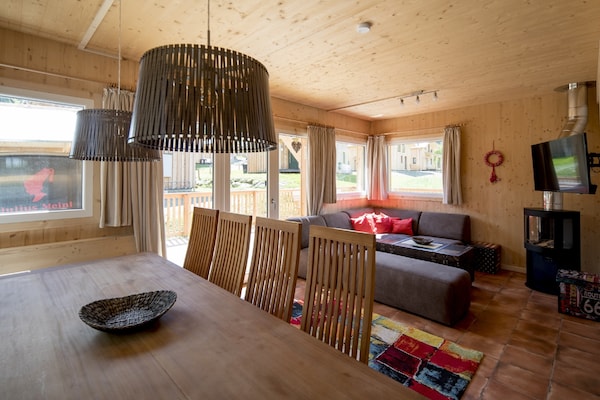 Foto van Groot chalet met swimspa - Vakantiehuis in Sankt Georgen am Kresichberg - LivingRoom