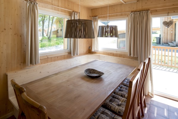 Foto van Groot chalet met swimspa - Vakantiehuis in Sankt Georgen am Kresichberg - DiningRoom