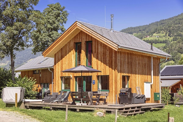 Foto van Luxe chalet met hottub - Vakantiehuis in Sankt Georgen am Kresichberg - TerraceBalcony