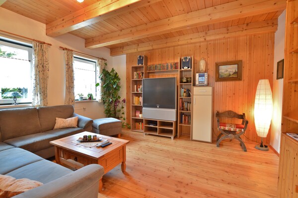 Foto van Chalet in Einach bij Skiliften - Vakantiehuis in Stadl an der Mur - DiningRoom