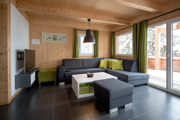 Foto van Luxe chalet met binnenjacuzzi - Vakantiehuis in Turracherhöhe - LivingRoom