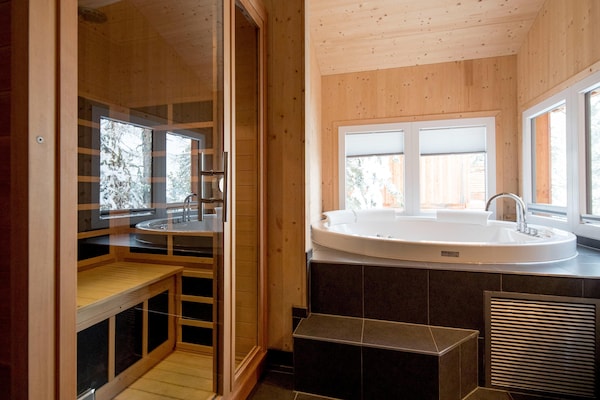 Foto van Luxe chalet met binnenjacuzzi - Vakantiehuis in Turracherhöhe - Wellness