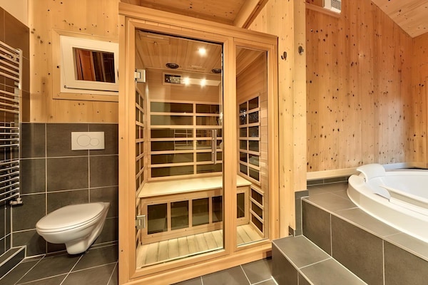 Foto van Luxe chalet met binnenjacuzzi - Vakantiehuis in Turracherhöhe - Wellness