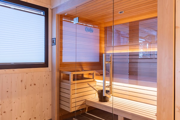 Foto van Charmant chalet met hot tub and sauna - Vakantiehuis in Turrach - Wellness