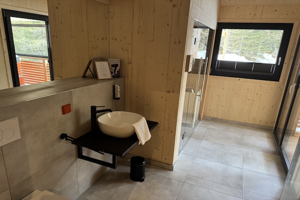 Foto van Luxe chalet met sauna en bubbelbad. - Vakantiehuis in Turrach - BathRoom
