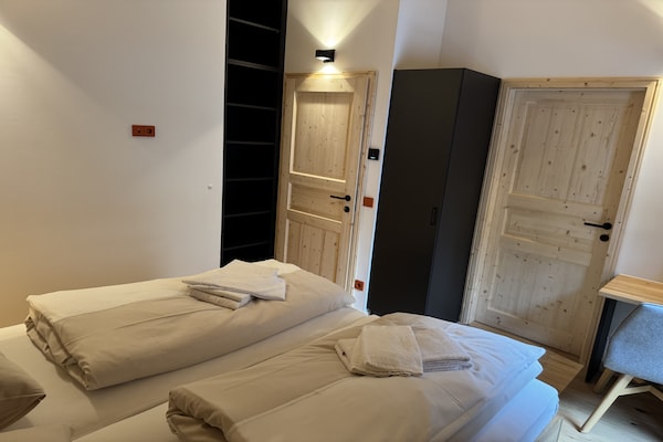 Foto van Luxe chalet met sauna en bubbelbad. - Vakantiehuis in Turrach - BedRoom