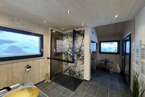 Foto van Luxe chalet met sauna en bubbelbad. - Vakantiehuis in Turrach - BathRoom