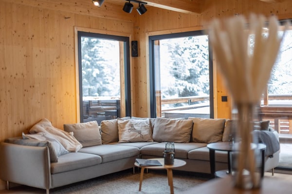 Foto van Luxe chalet met buitenwhirlpool - Vakantiehuis in Turracherhöhe - LivingRoom