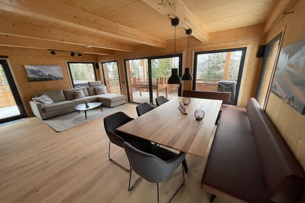 Foto van Luxe chalet met buitenwhirlpool - Vakantiehuis in Turracherhöhe - DiningRoom