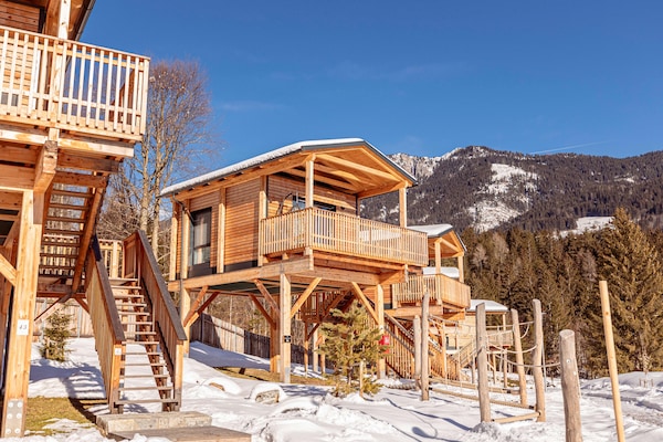 Foto van Luxe chalet met vaatwasser in de omgeving - Vakantiehuis in Kötschach-Mauthen - ExteriorWinter