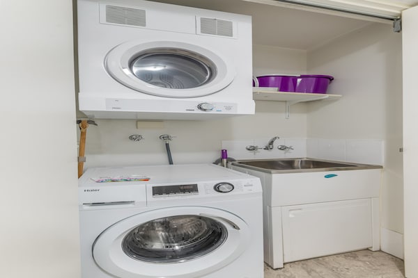 Foto van Luxe 2-slaapkamerapp met rivierzicht, bij casino - Vakantiehuis in Southbank - BathRoom