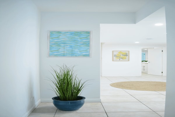 Foto van 3-slaapkamerappartement aan het strand met zwembad en prachtig uitzicht op de oceaan - LivingRoom