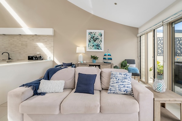 Foto van 3-slaapkamerappartement met strandzicht en entertainmentruimte - LivingRoom