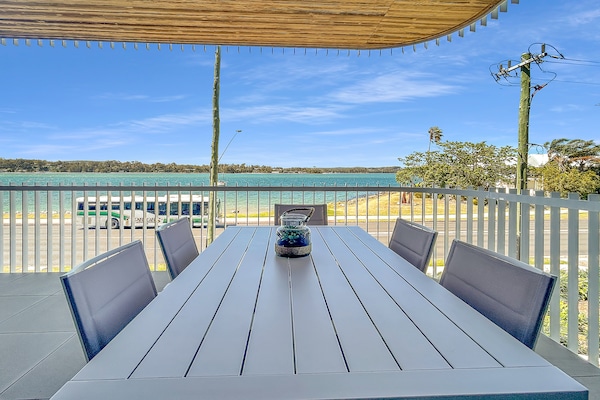 Foto van 3-slaapkamerappartement met rivierzicht, dakterras en zwembad - TerraceBalcony
