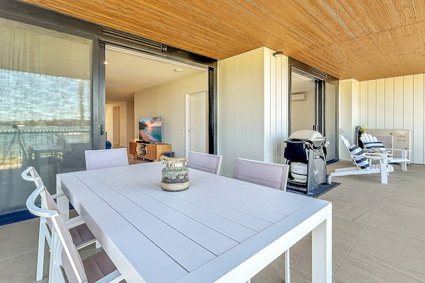 Foto van 3-slaapkamerappartement met rivierzicht, dakterras en zwembad - TerraceBalcony