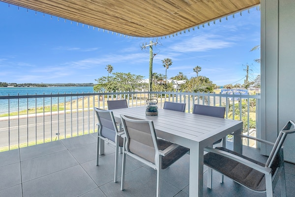 Foto van 3-slaapkamerappartement met rivierzicht, dakterras en zwembad - TerraceBalcony