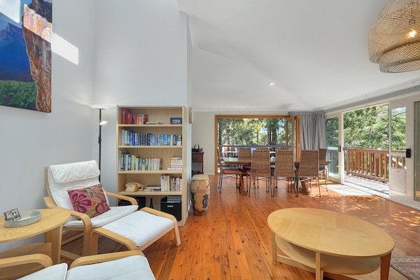 Foto van 3-slaapkamerwoning aan de rivier met ruim terras en barbecue - LivingRoom