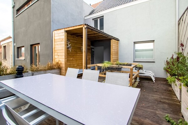 Foto van Modern vakantiehuis in Nieuwpoort met een sauna - Vakantiehuis in Nieuwpoort - ExteriorSummer