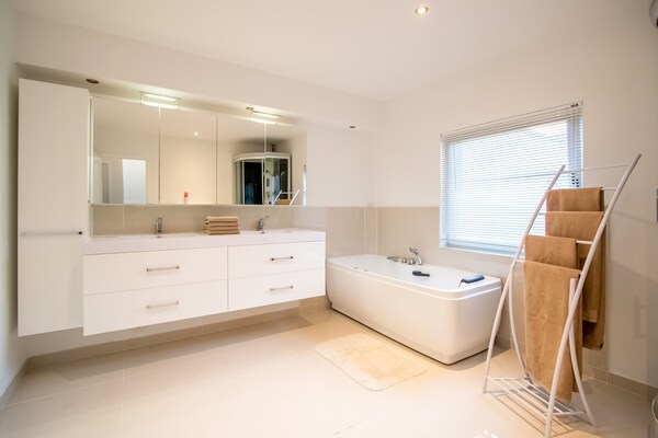 Foto van Modern vakantiehuis in Nieuwpoort met een sauna - Vakantiehuis in Nieuwpoort - BathRoom