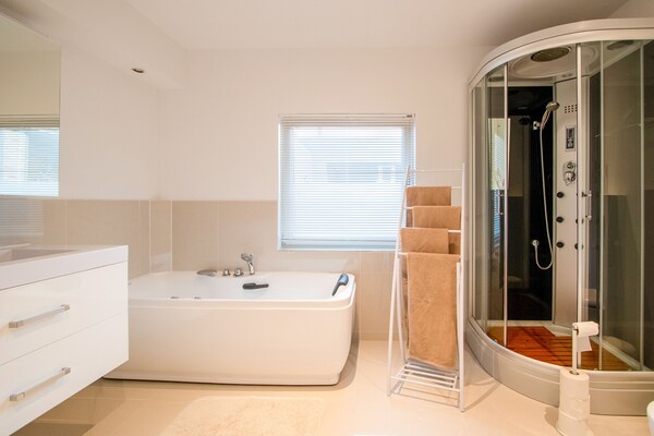 Foto van Modern vakantiehuis in Nieuwpoort met een sauna - Vakantiehuis in Nieuwpoort - BathRoom