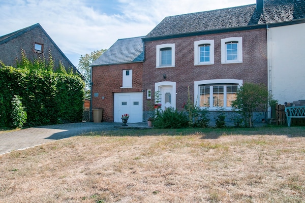 Foto van Vakantiehuis in Houyet voor 6 personen - Vakantiehuis in Houyet - ExteriorSummer