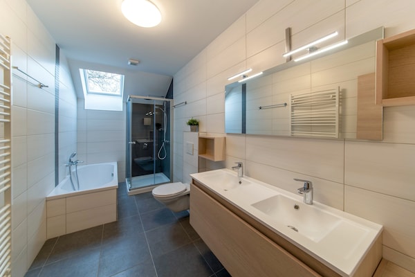 Foto van Vakantiehuis in Waimes met tuin - Vakantiehuis in Waimes - BathRoom