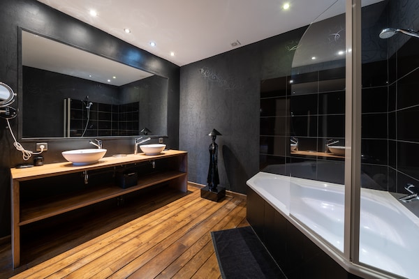 Foto van Historische boshaven van Gedinne - Vakantiehuis in Gedinne - BathRoom
