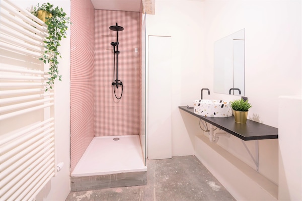 Foto van De Industriële Appartementen|2BBK|NS - Vakantiehuis in Antwerp - BathRoom