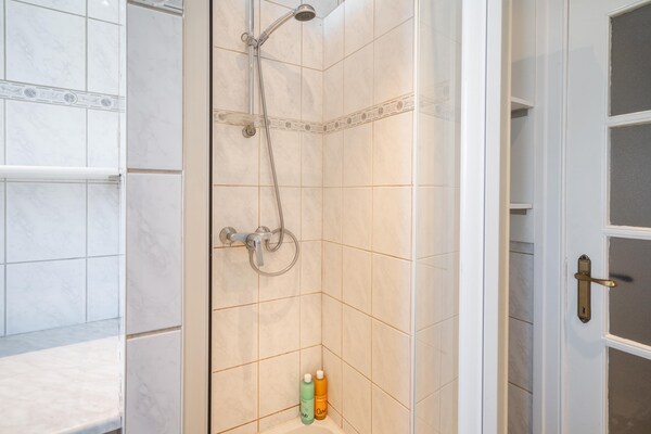 Foto van Gezinsvriendelijk appartement met 3 slaapkamers voor 6 personen - BathRoom