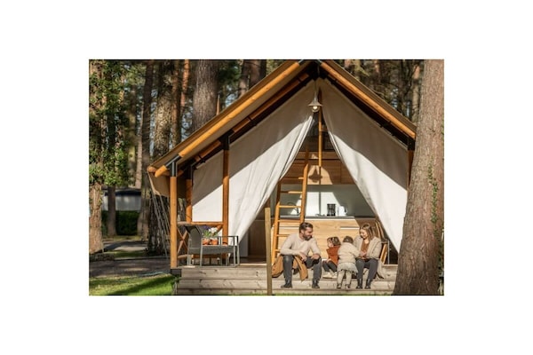 Foto van Glampingtent Luxe 6 - Vakantiehuis in Zutendaal - Untagged
