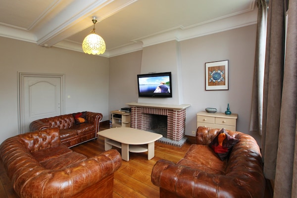 Foto van Groepsvilla met zwembad en sauna - Vakantiehuis in Bas-Oha - LivingRoom