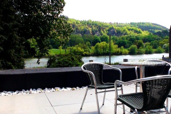 Foto van Groepsvilla met zwembad en sauna - Vakantiehuis in Bas-Oha - TerraceBalcony